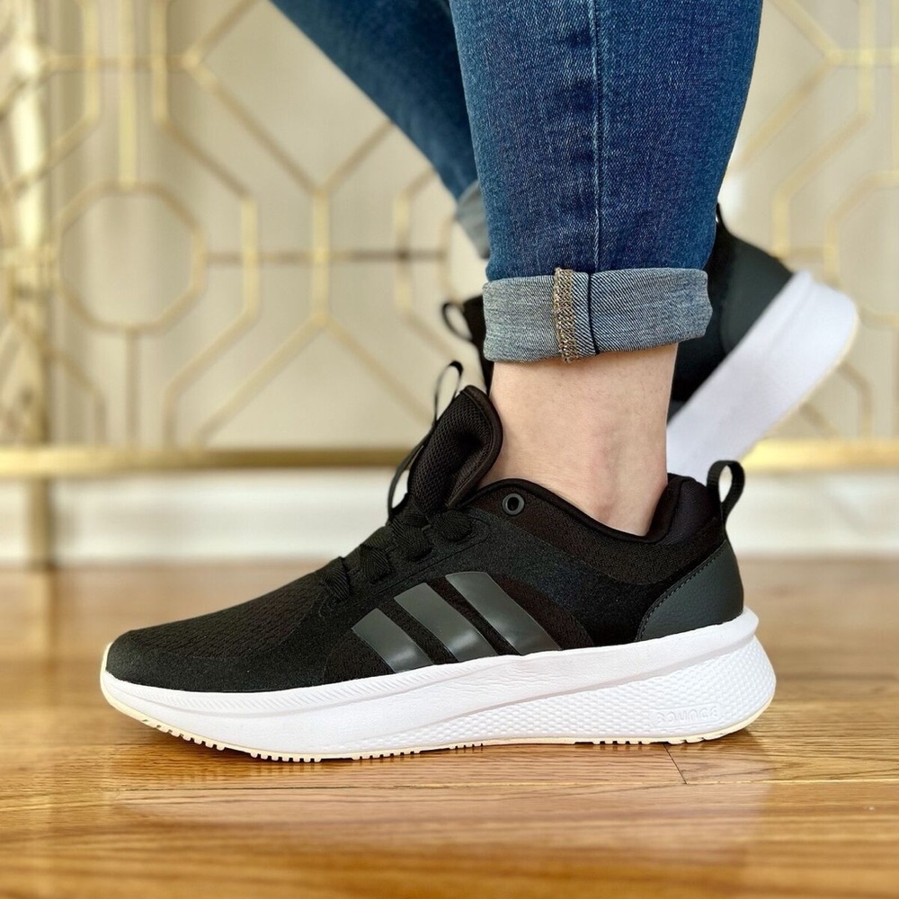NWT Adidas Edge Lux 5 running shoes